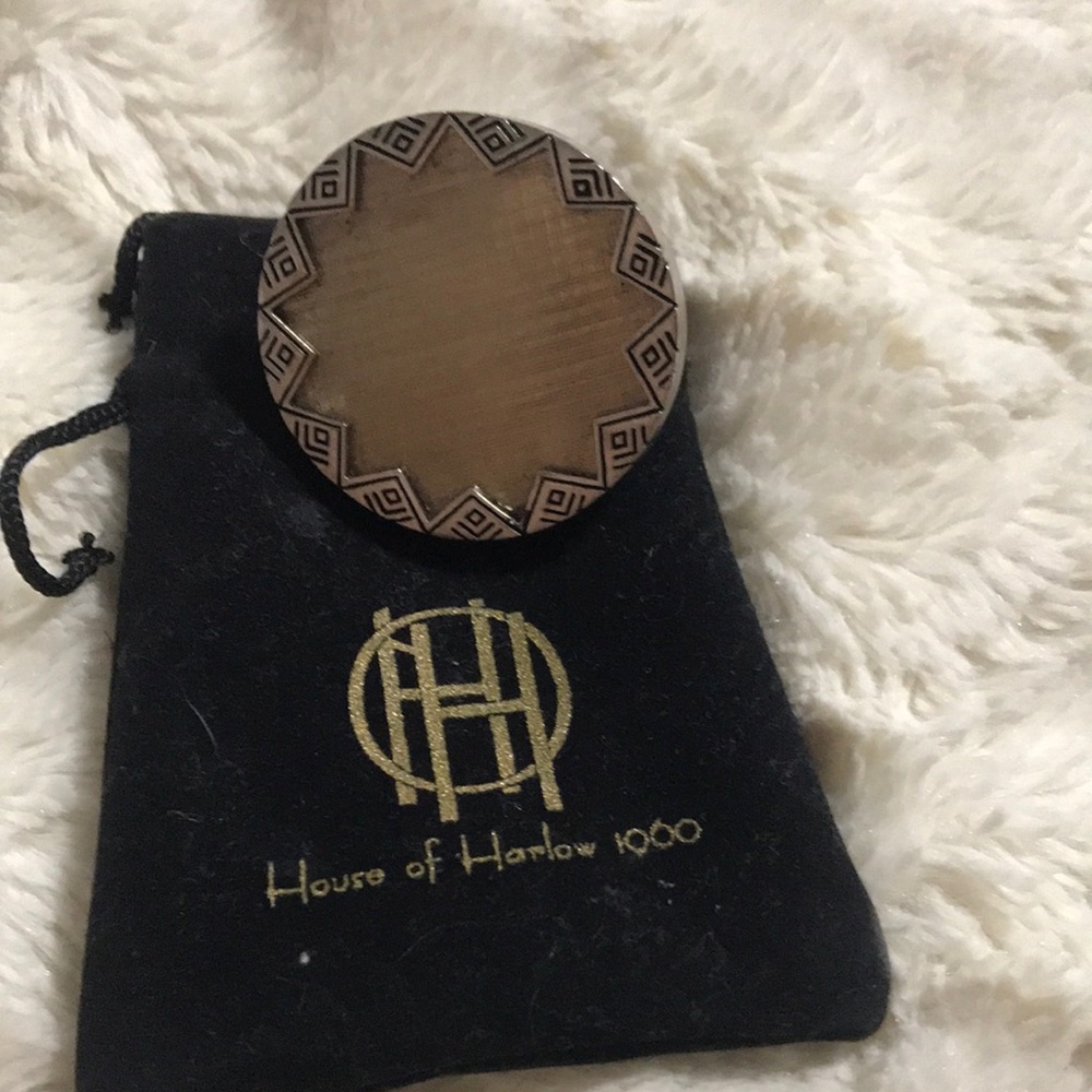 House of Harlow large sunburst ring